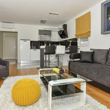 Apartment Daninovica I Makarska Ngoại thất bức ảnh