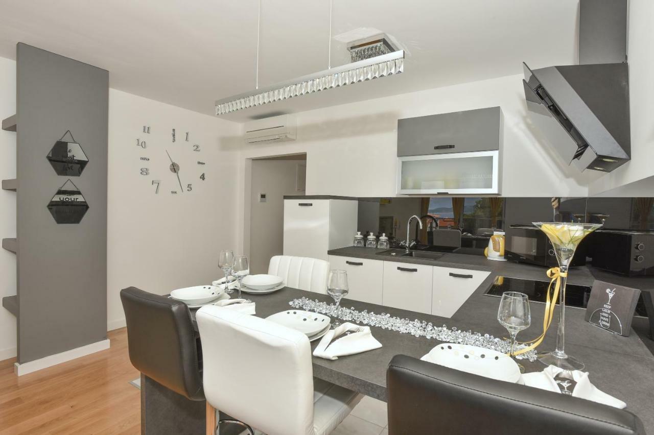 Apartment Daninovica I Makarska Ngoại thất bức ảnh