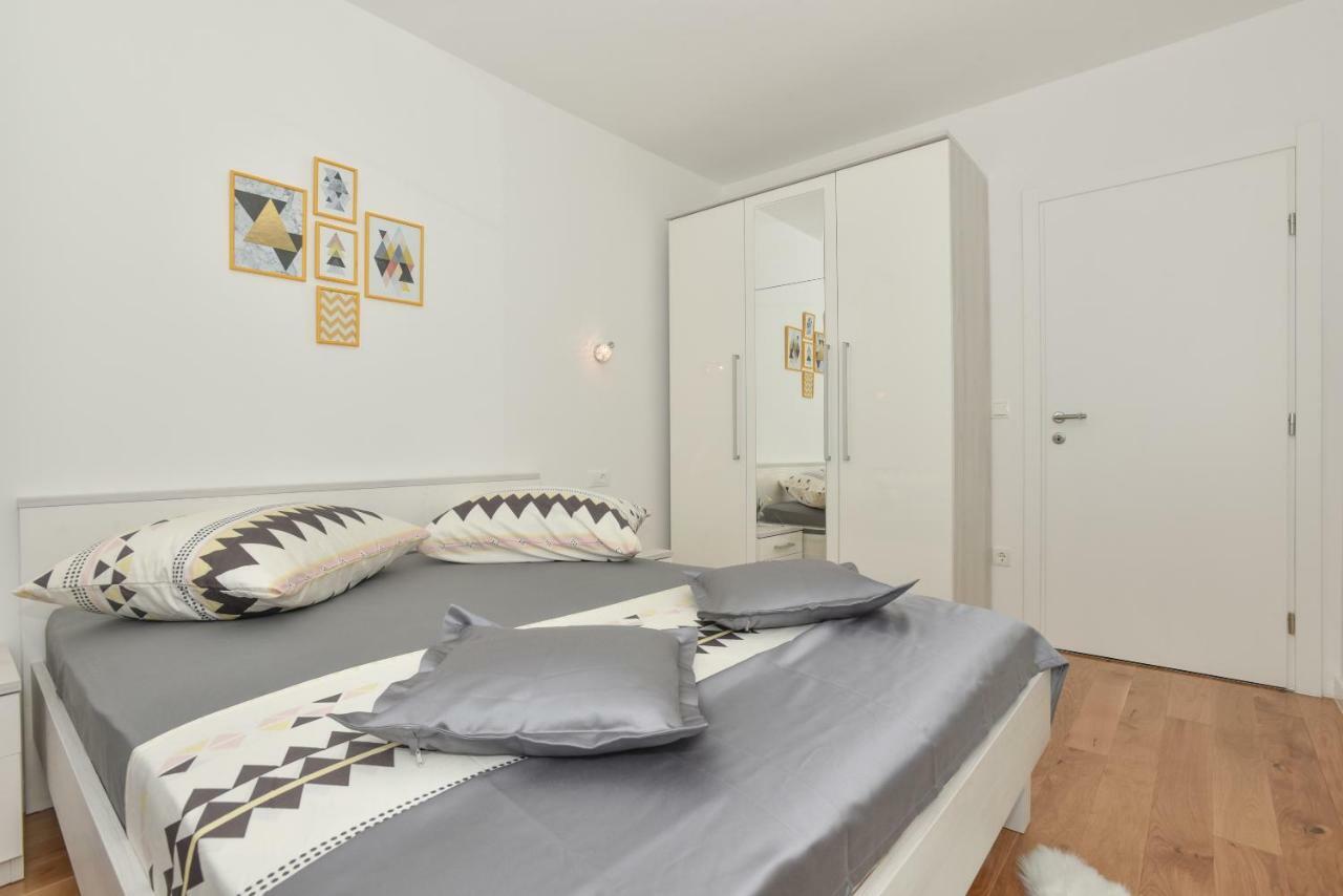 Apartment Daninovica I Makarska Ngoại thất bức ảnh